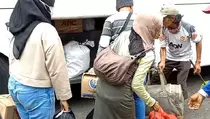 Puncak Arus Balik Lebaran, Ribuan Warga Tiba di Terminal Induk Kota Bekasi