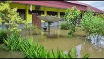 Banjir Rendam Sekolah di Samarinda, Siswa Diliburkan 2 Hari