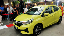 10 Besar Mobil Terlaris di Indonesia, Avanza dan Brio Bersaing Ketat