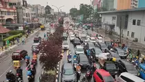 Banjir Usai Hujan Lebat, Jalan Margonda Depok Macet Panjang