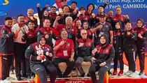 Boyong 5 Emas, Tim Angkat Besi Indonesia Juara Umum SEA Games 2023