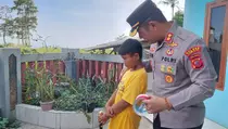 Polisi Razia Layang-layang di Kawasan Kereta Cepat Jakarta Bandung