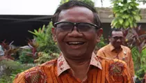 Respons Mahfud MD Soal Rumor Minta Bantuan Denny Indrayana untuk Anies Baswedan sebagai Calon Presiden