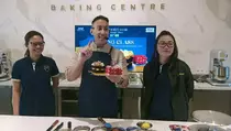 Perkuat Hubungan dengan Pelanggan, First Media Gelar Baking Class Bersama Chef Yuda Bustara