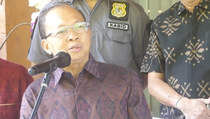 Gubernur Koster Minta Wisman Nakal di Bali Ditindak Tegas