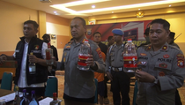 Polisi di Makassar Gagalkan Penyelundupan Miras dan Rokok Impor Ilegal