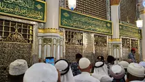 Jemaah Indonesia Diminta Waspadai Calo Tasreh Masuk Raudhah