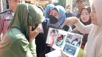 Sidang Pembunuhan Siswa SMK Bogor, Ibu Pelaku Menangis Minta Ampun