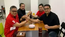 Sekjen PDIP dan Demokrat Bertemu di Blok M, Ini yang Dibahas