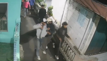 Tawuran Dua Kelompok Remaja Terekam Ponsel dan CCTV Warga