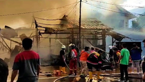 7 Toko di Jalan Seth Adji Palangka Raya Ludes Terbakar