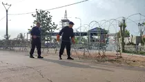 Brimob Pasang Kawat Berduri di Gerbang Ponpes Al Zaytun