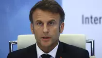 Presiden Macron Minta TikTok dan Snapchat Hapus Video Kerusuhan di Prancis