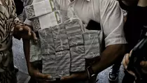 Kasus Korupsi BTS, Ini Penampakan Uang Tunai Rp 27 Miliar yang Dibawa Maqdir Ismail ke Kejagung