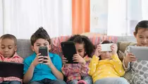 Cara Menjaga Anak Agar Tetap Aman Bermain Internet