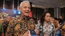 Ganjar Pranowo Janji Lanjutkan Pembangunan Era Jokowi