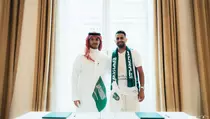 Riyad Mahrez Resmi Gabung Al Ahli
