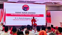 Hasto Pastikan Ganjar Pranowo Lanjutkan Program Jokowi di Lampung