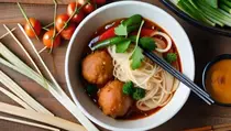 Makin Mudah Berburu Kuliner Hidden Gem di Akhir Pekan, Chat Sabrina Aja!