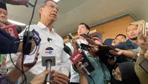 20 Unit Mobil Pemadam Kebakaran Dikerahkan untuk Atasi Polusi Jakarta