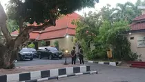 Rumah Dinas Bupati Lamongan Digeledah KPK Selama 6 Jam, Ada Apa?