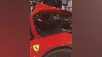 Kasus Ferrari Tabrak 5 Mobil di Bundaran Senayan Berakhir Damai