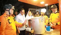 Atasi Kebakaran TPA Jatibarang, PJ Gubernur Jateng Datangkan Helikopter Water Bombing