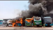 5 Bus Sahabat Terbakar di Cirebon