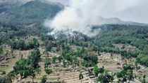 Kebakaran Hutan Landa Gunung Merbabu