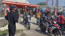 Kebakaran Gunung Merbabu, Petugas Fokus Padamkan Titik Api Dekat Permukiman