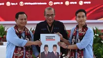 Survei Poltracking Indonesia: Mayoritas Masyarakat yang Puas dengan Kinerja Jokowi Pilih Prabowo-Gibran