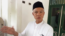 Bertemu Gus Mus, Ganjar Pranowo: Banyak Cerita yang Lucu
