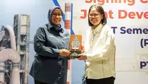 Tingkatkan TKDN, Pertamina Lubricant Pasok Pelumas Industri Grup Semen Indonesia 