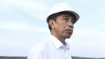 Popularitas Jokowi Tetap Tinggi Meski Dihantam Bertubi-tubi