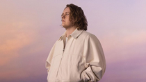 Lirik Lagu Before You Go dari Lewis Capaldi dan Terjemahannya