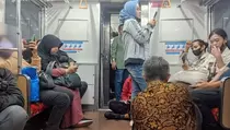 Ada Gangguan Sinyal di Stasiun Citayam, Perjalanan KRL Tertahan