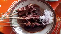 Mencicipi Lezatnya Sate Kambing Muda Bu Jumangin, Kuliner Legendaris Kediri yang Eksis Sejak 1980