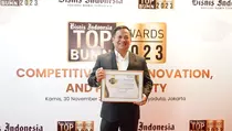 Dirut PNM Arief Mulyadi Sabet Penghargaan The Best CEO di Ajang Top BUMN Awards