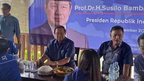 Temui Kader di Banyumas, SBY Sebut Prabowo-Gibran Berpeluang Menang Satu Putaran
