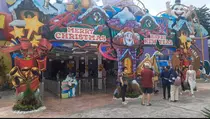 Libur Natal, Ribuan Wisatawan Penuhi Wisata Jatim Park 1