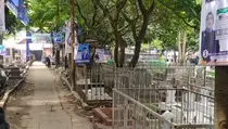 Alat Peraga Kampanye Penuhi Kuburan di Cirebon