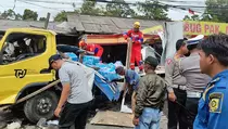 3 dari 17 Korban Kecelakaan Puncak Bogor Dipulangkan, Lalu Lintas Berangsur Normal