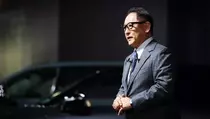 Riset Bantah Klaim Emisi Mobil Listrik Akio Toyoda