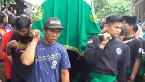 Tangis Histeris Sambut Kedatangan TKW Asal Jember yang Tewas Dibunuh di Malaysia