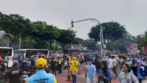 Ribuan Massa Prabowo-Gibran Padati GBK Pagi Ini