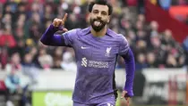 Liga Inggris: Tampil Setelah Absen Sebulan, Salah Langsung Cetak Gol