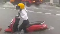 Hujan Deras, Jalanan di Yogyakarta Terendam Banjir