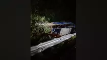 Bus Blue Star Kecelakaan di Tol Cipali, 1 Tewas, 8 Luka Berat