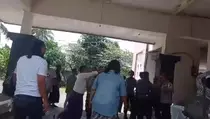 Pleno KPU Lombok Tengah Ricuh, Diduga Ada Penggelembungan Suara