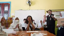 Tingkat Kepuasan Publik 88 Persen, Bupati Dhito Berpotensi Lawan Bumbung Kosong di Pilkada 2024?